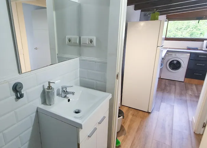 Via Street 3000 Apartment *