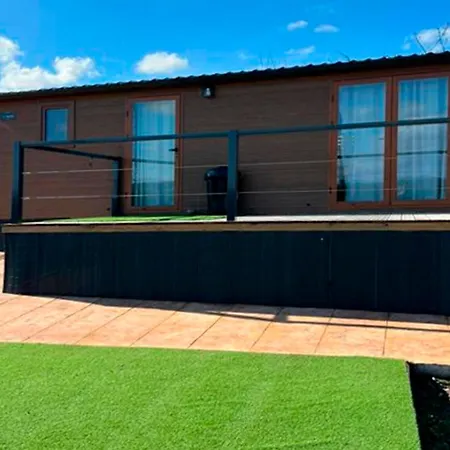 Via Street 3000 * Hinojedo