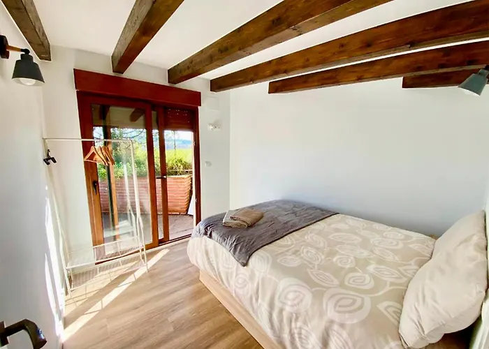 Via Street 3000 شقة